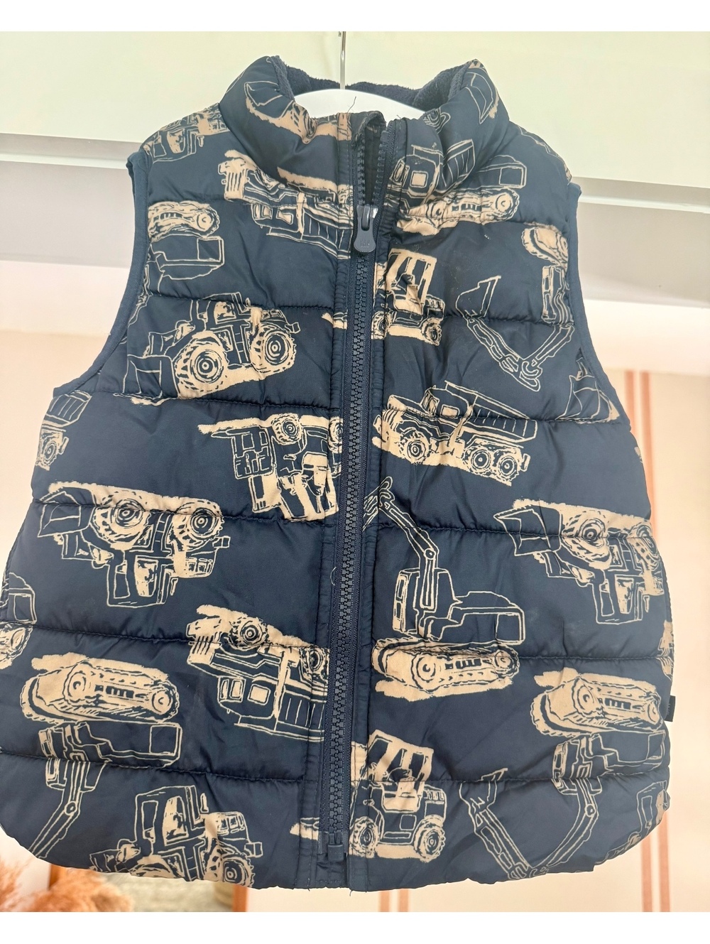 BabyGap Puffer Vest Construction Vehicles Sz 4 Years EUC